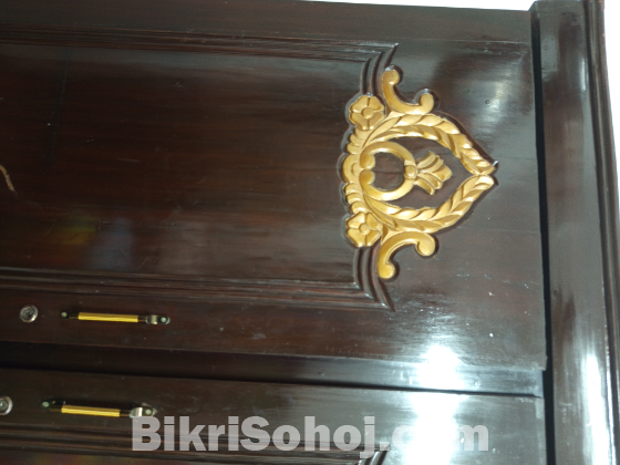 চার পার্টের আলমারি
